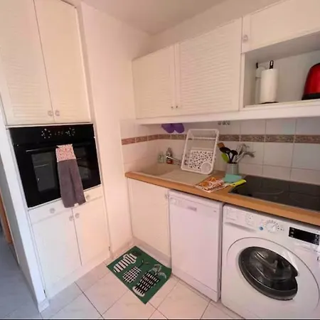 Maisonnette Ti Lézard Au Calme à 100 Mètres De La Hébergement de vacances Frontignan