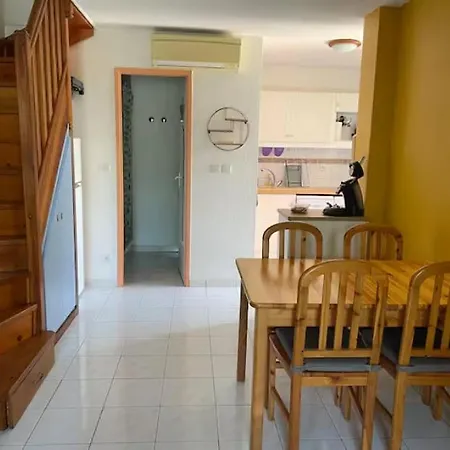 Hébergement de vacances Maisonnette Ti Lézard Au Calme à 100 Mètres De La