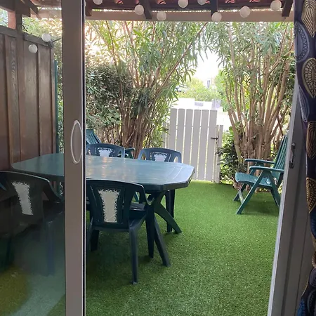 Hébergement de vacances Maisonnette Ti Lézard Au Calme à 100 Mètres De La